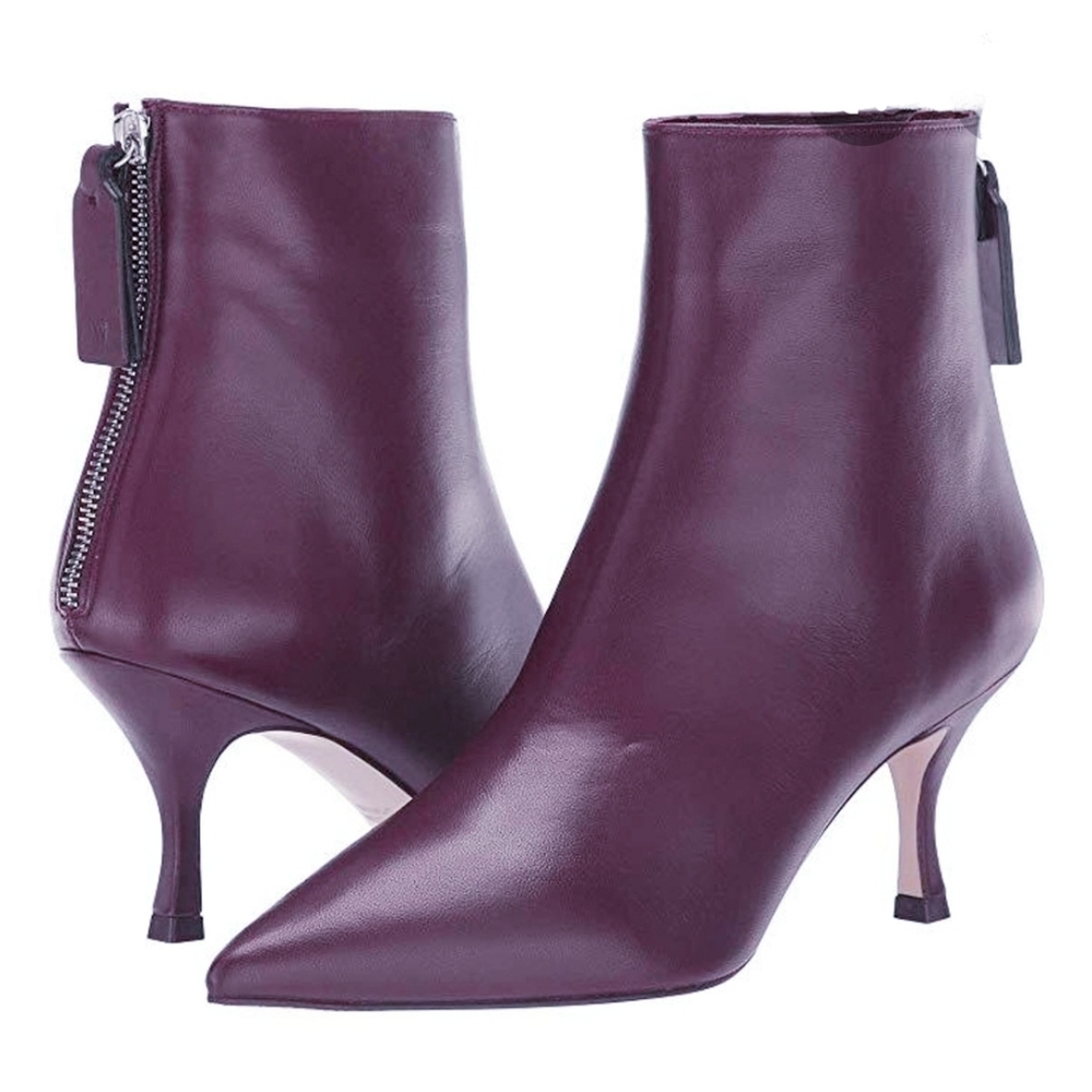 Gorgeous Stuart Weitzman Retro Inspired Booties - Picture 2 of 8
